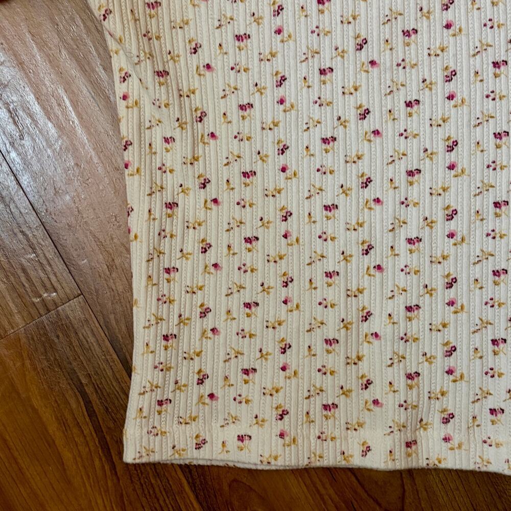 American Eagle Floral Baby Tee Size S - Picture 4 of 6
